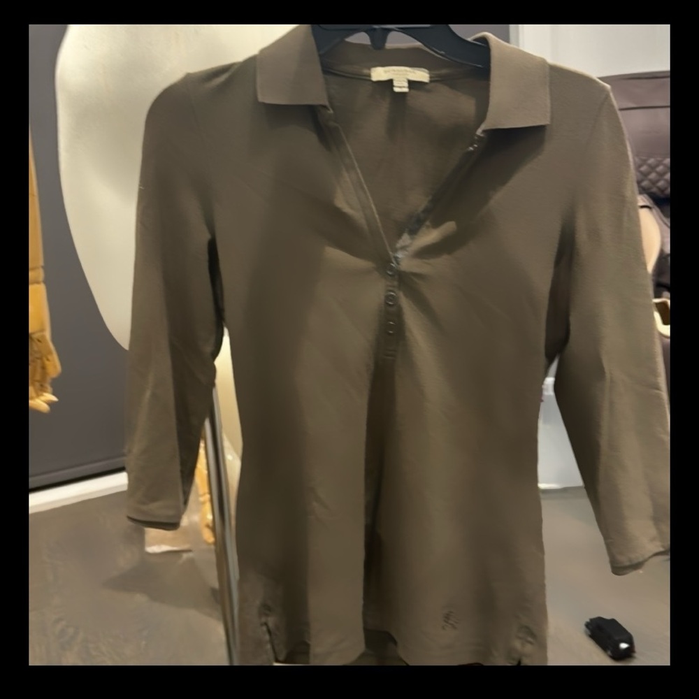 Pre-Owned Authentic Burberry Brit olive green top